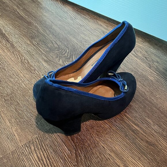 SUPER CUTE Dorothy Perkins Blue Suede Heels Vintage - Picture 1 of 5